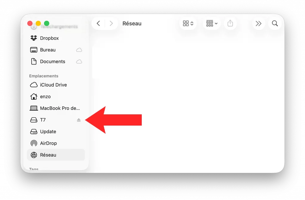 Éjecter le disque dur externe depuis le Finder